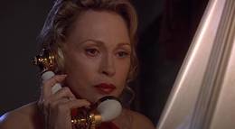 Кадр из фильма "Коломбо: Все поставлено на карту" - 1