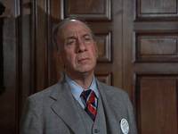 Кадр Коломбо: Стивен Спилберг спешит на помощь