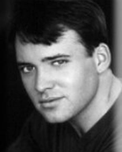 Кристофер В. Джонс фото