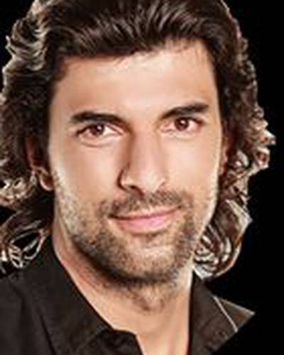 Энгин Акюрек фото