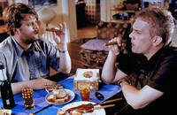 Кадр Одна свадьба и никаких похорон