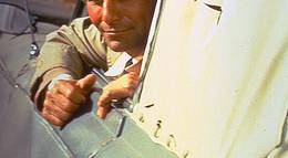 Кадр из фильма "Коломбо: Попробуй, поймай меня" - 2