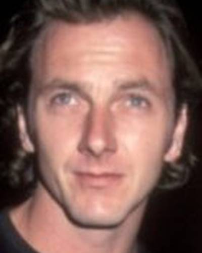 Саймон Бай фото