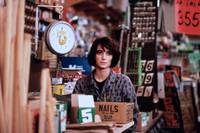 Кадр Добро пожаловать домой, Рокси Кармайкл