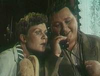 Кадр Она вас любит