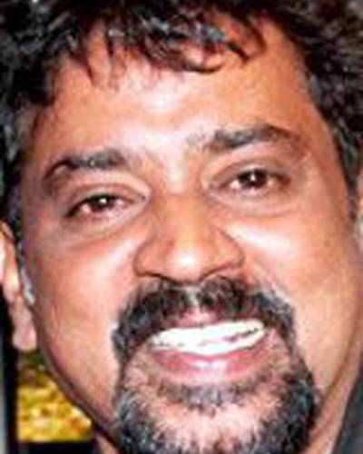 Сантош Сиван фото