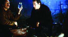 Кадр из фильма "Полночь в саду добра и зла" - 2