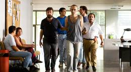 Кадр из фильма "Группа 7" - 2