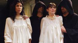 Кадр из фильма "Гробница" - 2