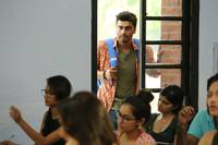 Кадр Подруга наполовину