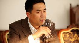 Кадр из фильма "Любовь не слепа" - 1