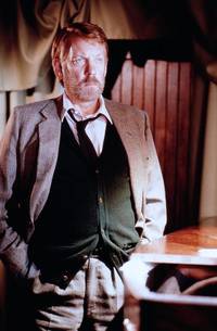 Кадр Сухой белый сезон