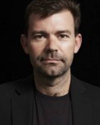 Christopher Johnson фото