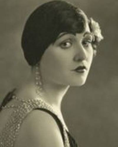 Claire de Lorez фото