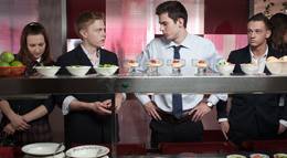 Кадр из фильма "Золотые" - 2