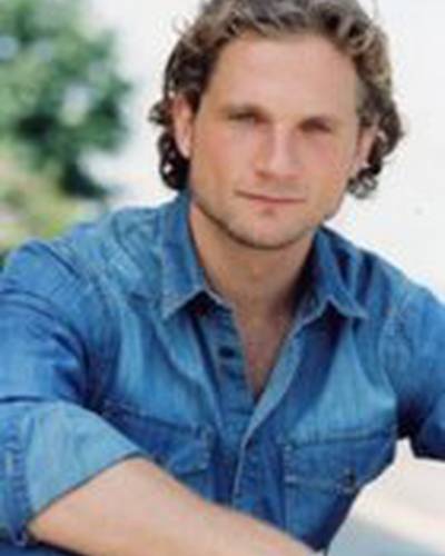 Джош Грин фото