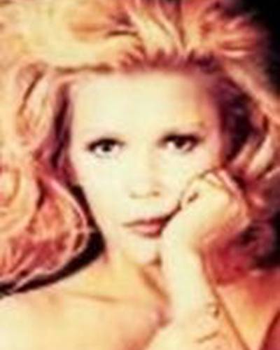 Дженнифер Уэллс фото