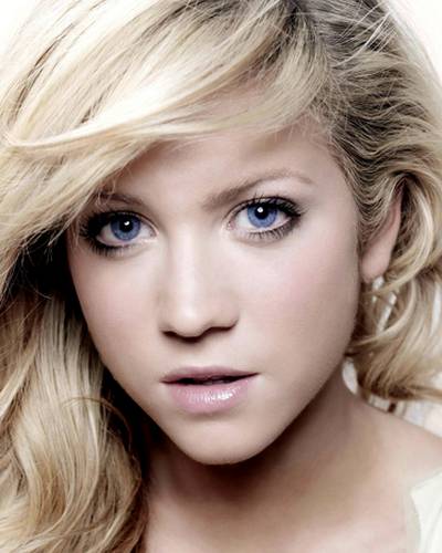 Бриттани Сноу фото