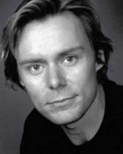 Эдвард Бейкер-Дьюли фото