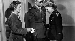 Кадр из фильма "Солдат в юбке" - 2