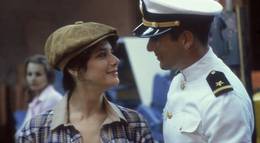 Кадр из фильма "Офицер и джентльмен" - 1