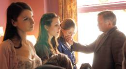 Кадр из фильма "Живой товар" - 1