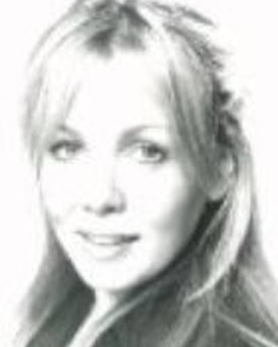 Джули Бакфилд фото