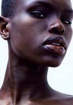 Аюма Насеньяна фото