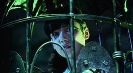 Кадр из фильма "Театр призраков" - 1