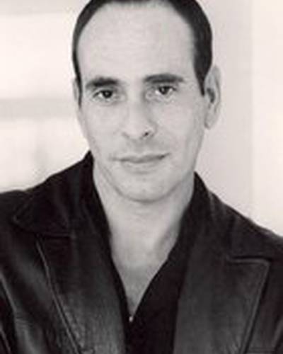 Нестор Серрано фото