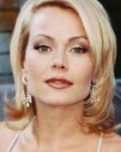 Аманда Петерсон фото