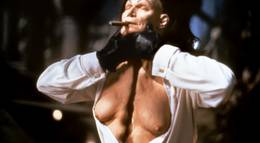 Кадр из фильма "Обед нагишом" - 1