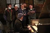 Кадр Стальное пианино