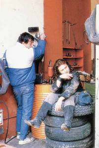 Кадр Без крыши, вне закона