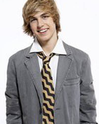 Коди Линли фото