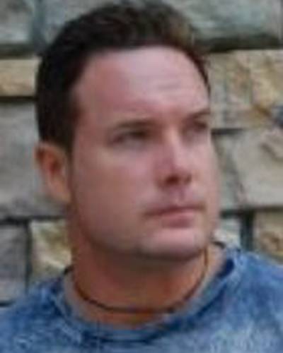 Эли Джонс фото