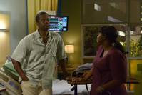 Кадр Красные браслеты 