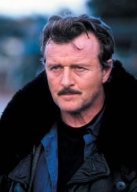 Кадр Враждебные воды