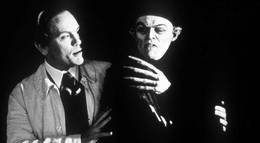 Кадр из фильма "Тень вампира" - 1