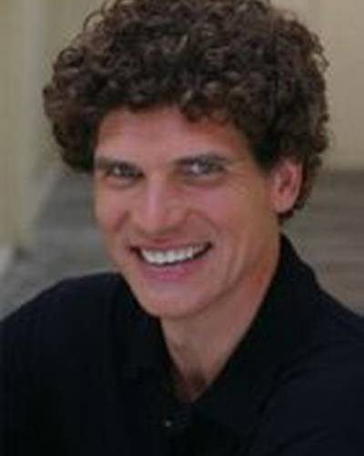 Макколей Брутон фото