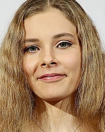 Беатрис Манчини фото