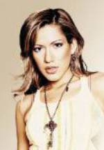 Ванесса Петруо фото