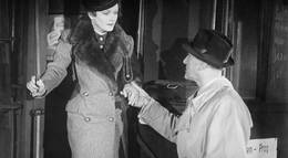 Кадр из фильма "Ангелика" - 1