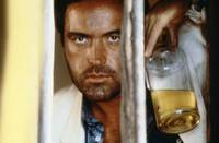 Кадр Все меры предосторожности