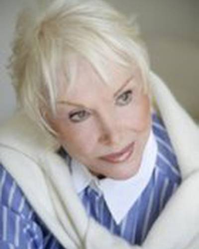 Джоан Бенедикт фото