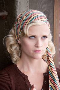 Кадр Воды слонам!