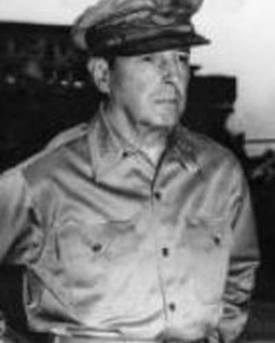 Дуглас МакАртур фото