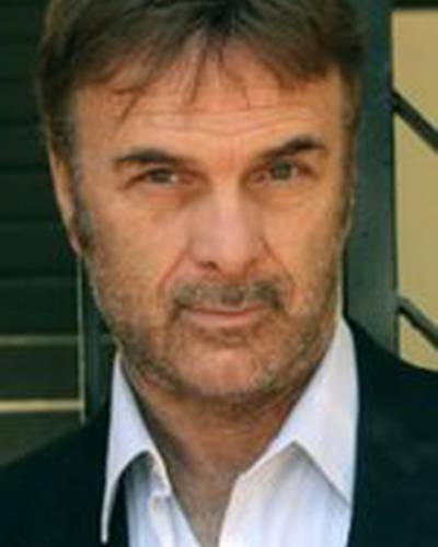 Том Янг фото