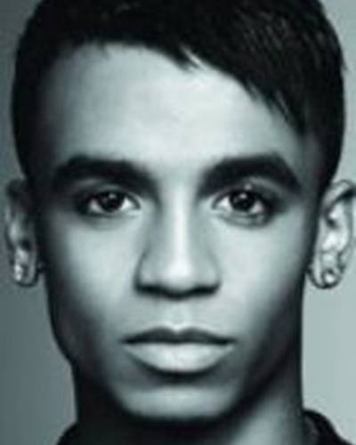 Астон Мерриголд фото