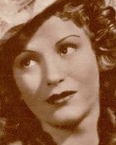 Йоне Салинас фото